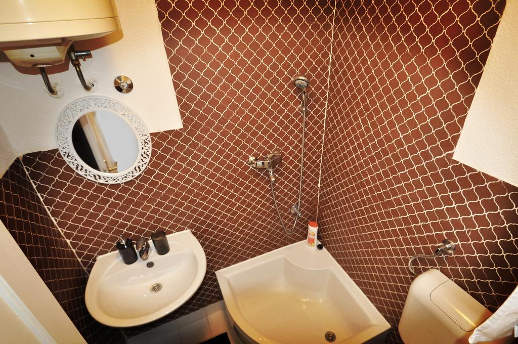 Ferienwohnung Studio Ella Sarajevo Zimmer foto