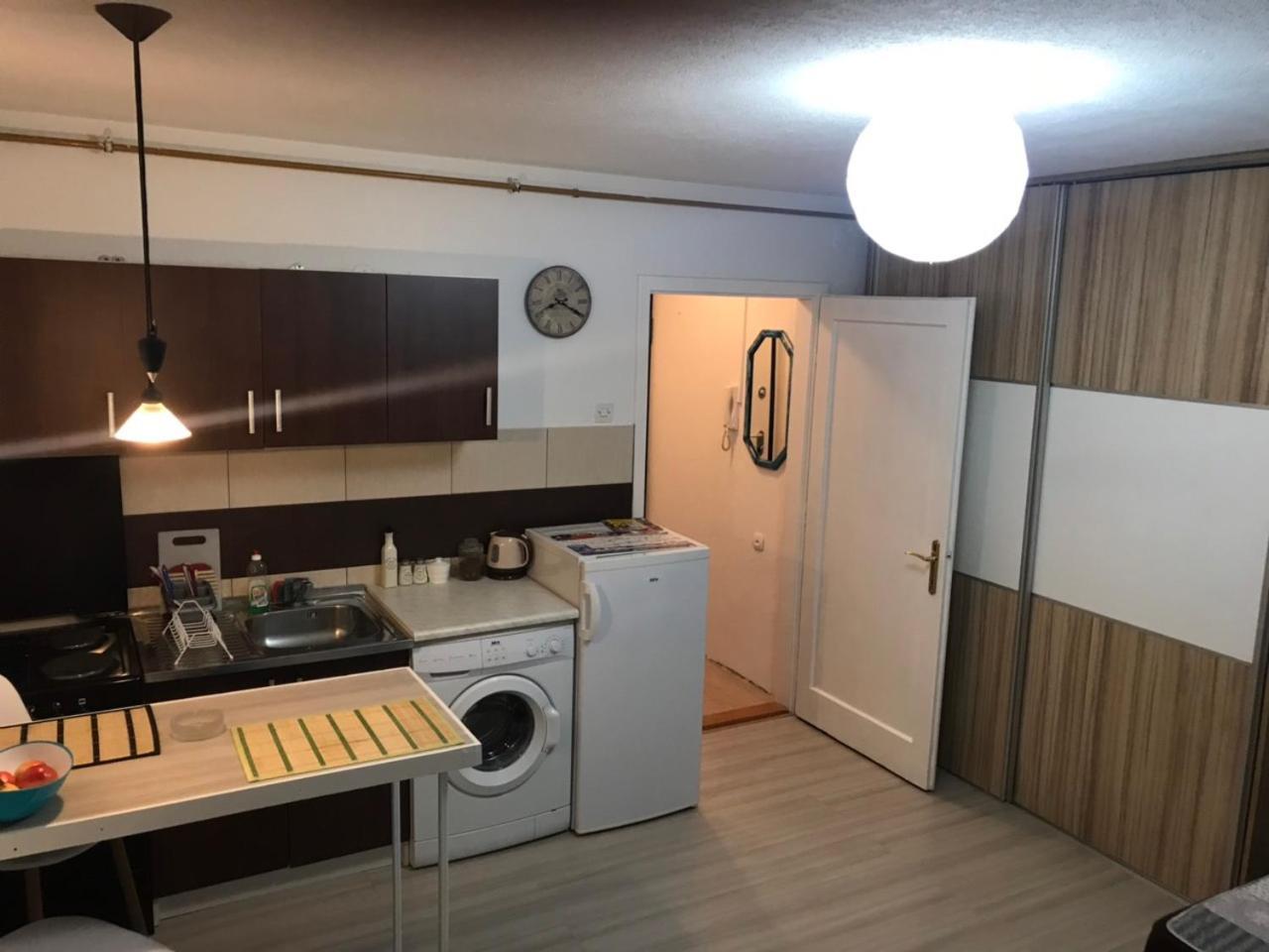 Ferienwohnung Studio Ella Sarajevo Exterior foto